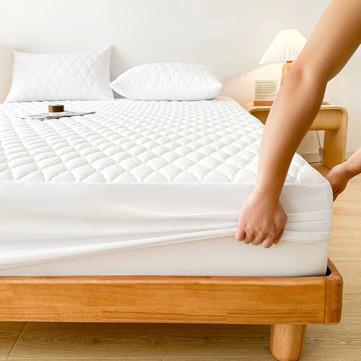 Velmesta Waterproof Mattress Protector