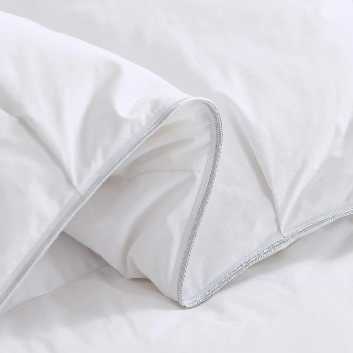 Velmesta All-Season Goose Down Comforter view 4