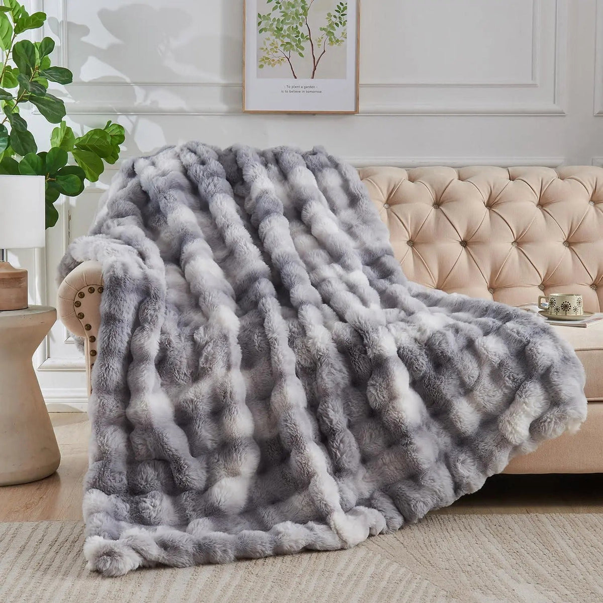 Velmesta Faux Rabbit Fur Throw Blanket view 7