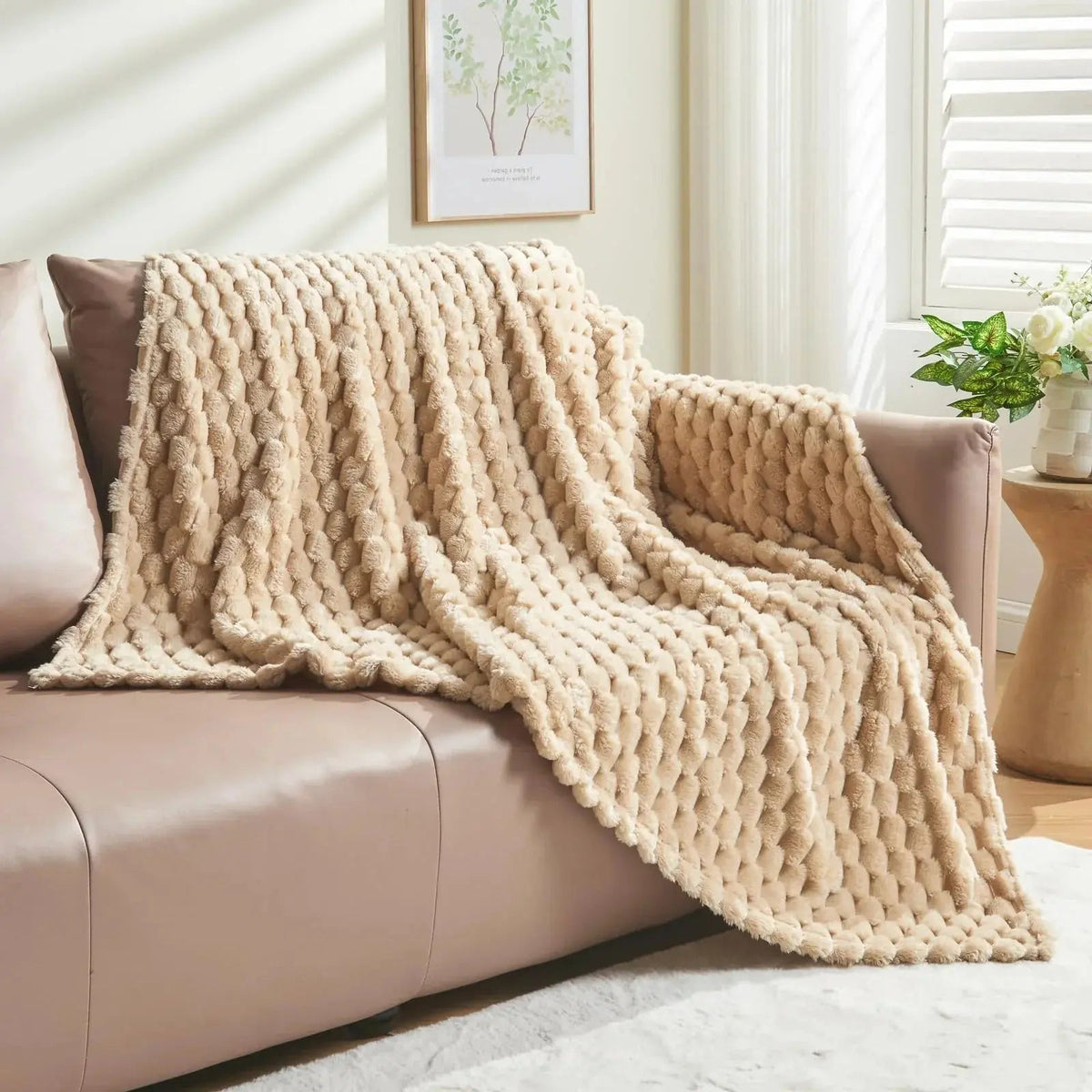 Velmesta 3D Cloud Jacquard Fleece Blanket view 2