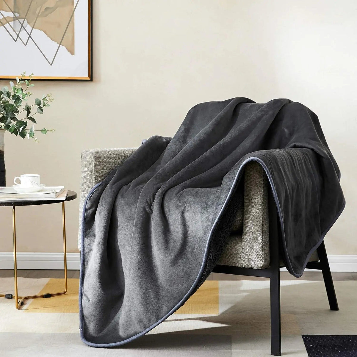Velmesta Reversible Sherpa and Flannel Blanket view 3