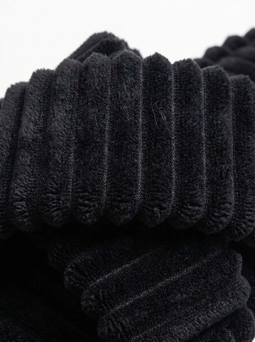 Velmesta Plush Winter Moon Slippers - The cushioning, in detail