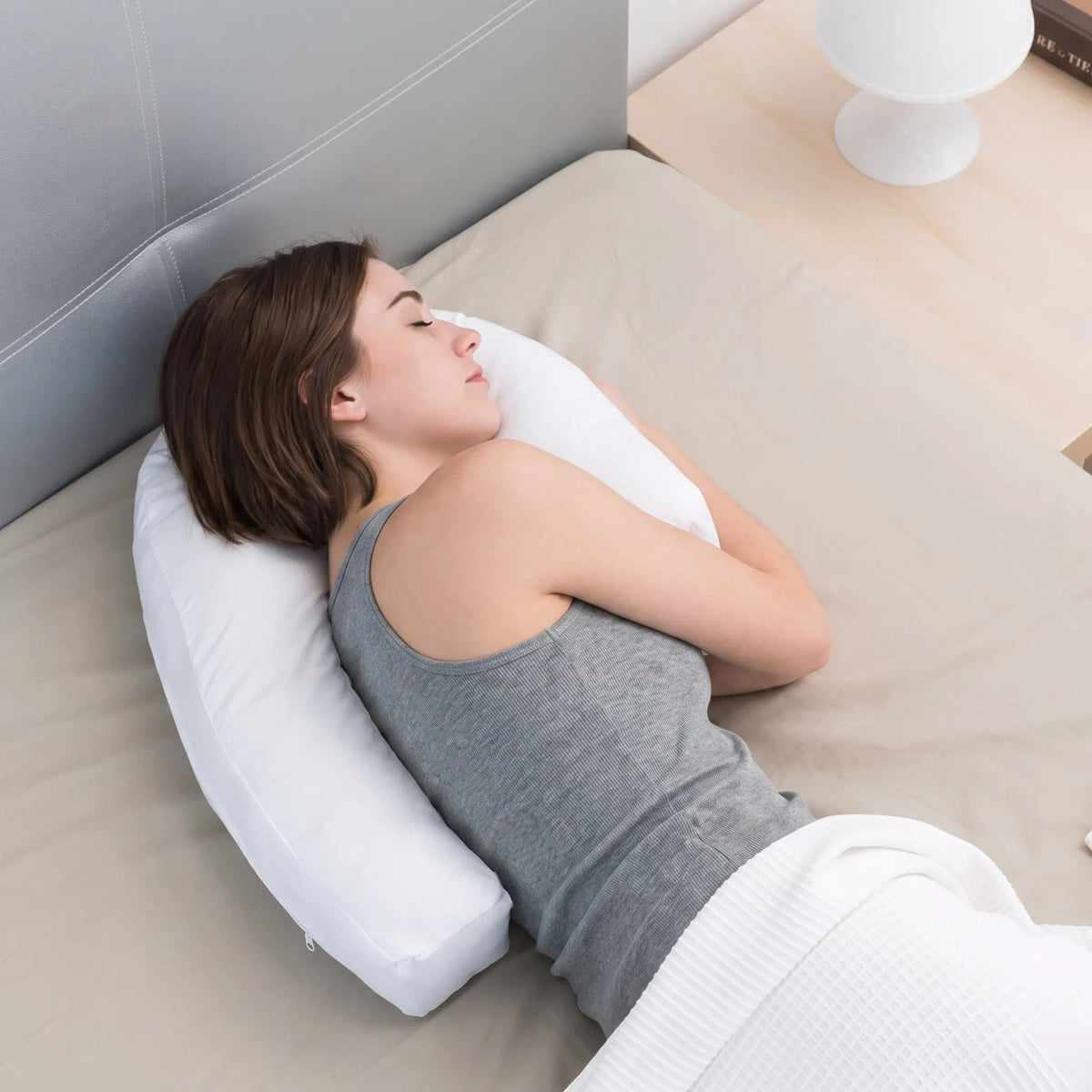Velmesta U-Shape Contour Pillow