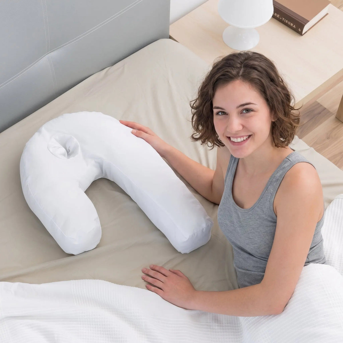 Velmesta U-Shape Contour Pillow
